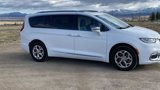 Certified 2021 Chrysler Pacifica Limited image 2