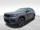 New 2025 Jeep Grand Cherokee Altitude image 4