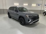 New 2025 Volkswagen Atlas Peak Edition SE image 4