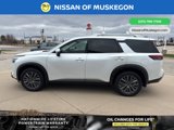 New 2025 Nissan Pathfinder SL w/ SL Premium Package image 4