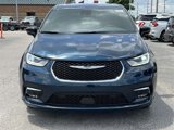New 2025 Chrysler Pacifica Select image 2