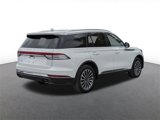 Used 2023 Lincoln Aviator Reserve w/ Equipment Group 201A image 3