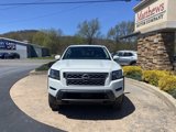 Used 2023 Nissan Frontier SV image 2