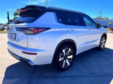 New 2025 Mitsubishi Outlander SEL image 3