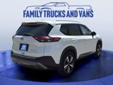 Used 2023 Nissan Rogue SL image 5