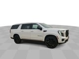 New 2025 GMC Yukon XL Denali image 2