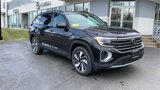 New 2025 Volkswagen Atlas SE image 3