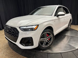 Used 2024 Audi Q5 e Prestige w/ Prestige Package image 2
