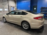 Used 2017 Ford Fusion SE image 4