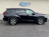 Used 2020 Toyota Highlander XLE image 3