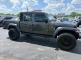 Used 2024 Jeep Gladiator Sport image 2