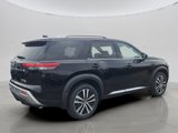 New 2025 Nissan Pathfinder Platinum image 2