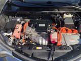Used 2018 Toyota RAV4 AWD Hybrid image 3