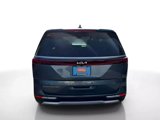 Used 2022 Kia Carnival EX image 4