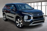 New 2025 Mitsubishi Outlander SE image 3