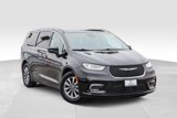Used 2024 Chrysler Pacifica Select image 2