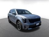 Used 2024 Kia Sorento S image 3