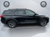 Used 2022 Ford Explorer XLT w/ Equipment Group 202A image 2
