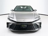 Used 2025 Toyota Camry SE image 2