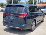 New 2025 Chrysler Pacifica Pinnacle image 4