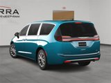 New 2025 Chrysler Pacifica Select image 4