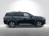 Used 2024 Nissan Pathfinder Platinum w/ Cargo Package image 6
