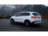New 2026 BMW X5 xDrive50e image 2