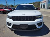 New 2025 Jeep Grand Cherokee Altitude image 2