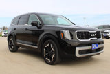 Used 2023 Kia Telluride EX w/ EX Captain's Chair Package image 3