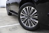 New 2025 INFINITI QX80 Sensory image 2