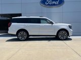 New 2025 Ford Expedition Platinum image 3