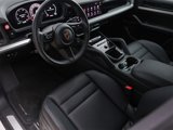 Certified 2025 Porsche Cayenne image 4