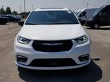 New 2025 Chrysler Pacifica Select image 2