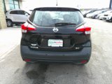 Used 2020 Nissan Kicks SV image 2