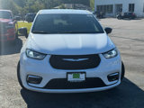 New 2026 Chrysler Pacifica Select image 2