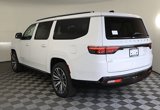 New 2025 Jeep Wagoneer L Series II image 6