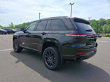 Used 2024 Jeep Grand Cherokee Summit image 4