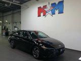 Used 2025 Hyundai Elantra SEL image 2