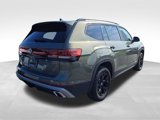 New 2025 Volkswagen Atlas Peak Edition SE image 4