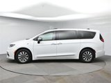 Used 2023 Chrysler Pacifica Limited image 2
