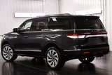 Used 2024 Lincoln Navigator Reserve image 5