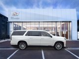 Used 2022 Cadillac Escalade ESV Premium Luxury Platinum image 3