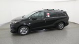 New 2025 Toyota Sienna XLE image 2