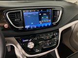 Used 2023 Chrysler Pacifica Limited image 2