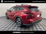 New 2025 Toyota Highlander XLE image 3