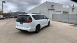 New 2025 Chrysler Pacifica Limited image 5