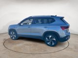 Certified 2024 Volkswagen Taos SE w/ Panoramic Sunroof Package image 4