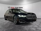 Used 2022 BMW 750i xDrive image 3