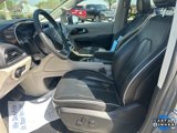 Used 2023 Chrysler Pacifica Limited image 2