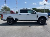 New 2025 Ford F350 4x4 Crew Cab Super Duty image 4